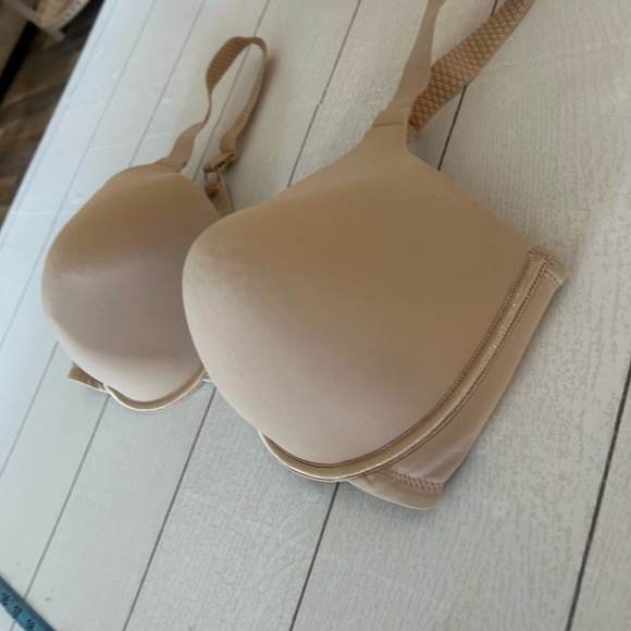Vanity Fair 40DD wired lightly padded comfort straps beige - Picture 2 of 6